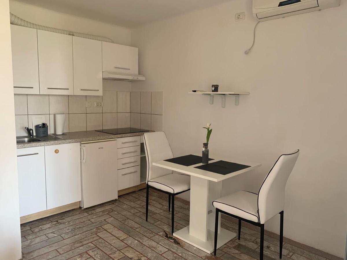 Apartmaji Amitis Порторож Екстериор снимка